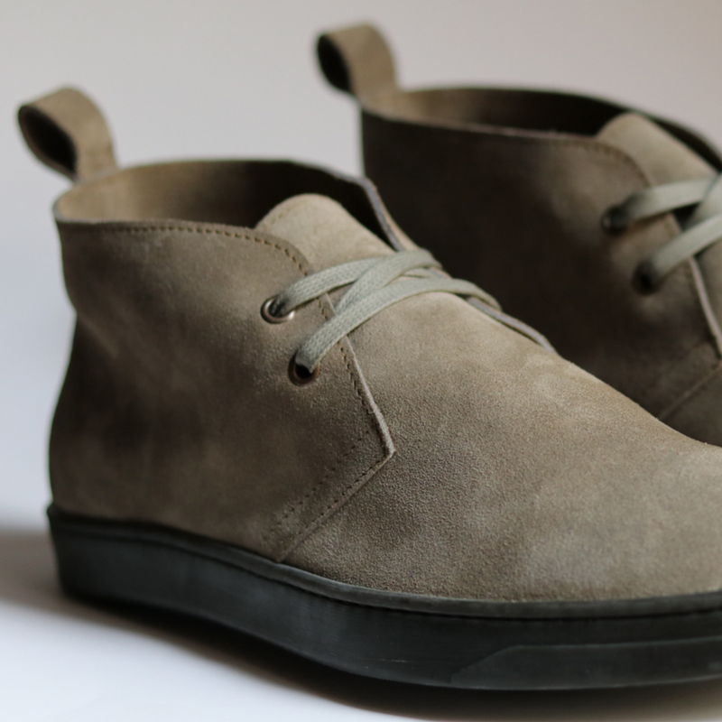 minimalist chukka