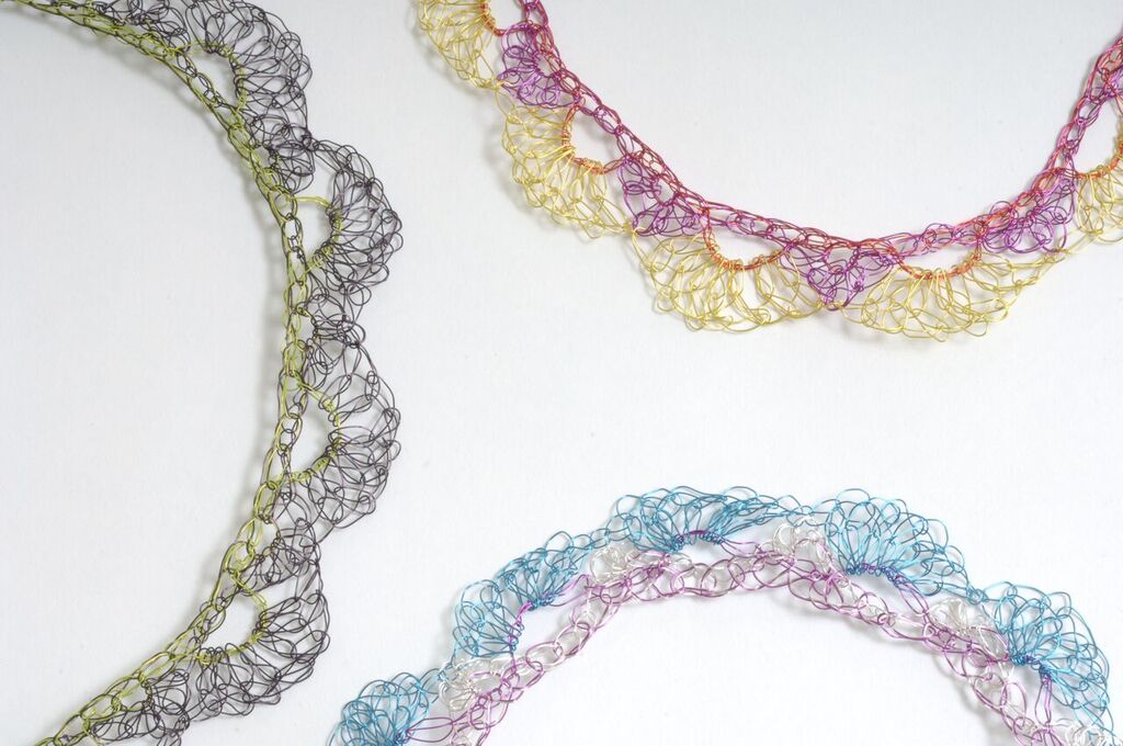 lacy wire necklace.jpg