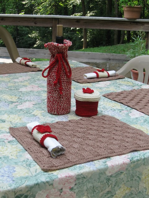 Picnic set, slightly closer (Small).JPG