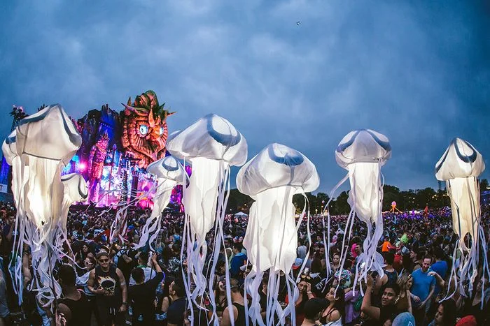 Photo by Adi Adinayev