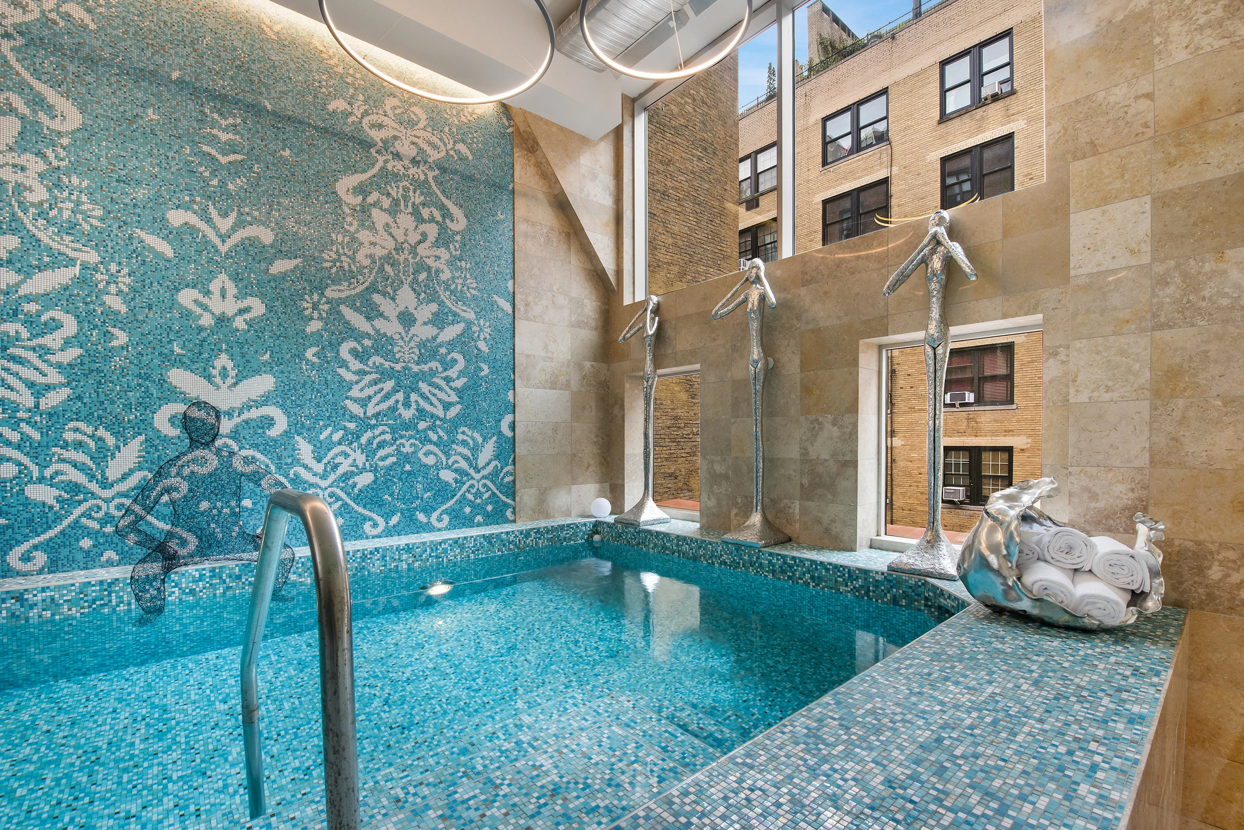 Vanessa Deleon Associates -Pool -c. Alan Barry.jpg