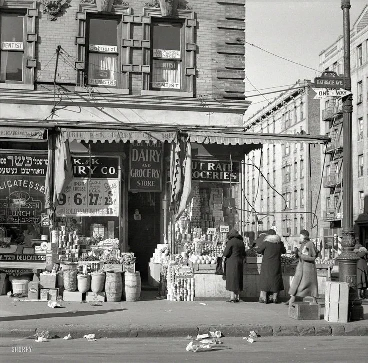 10_K&K Grocery.jpg