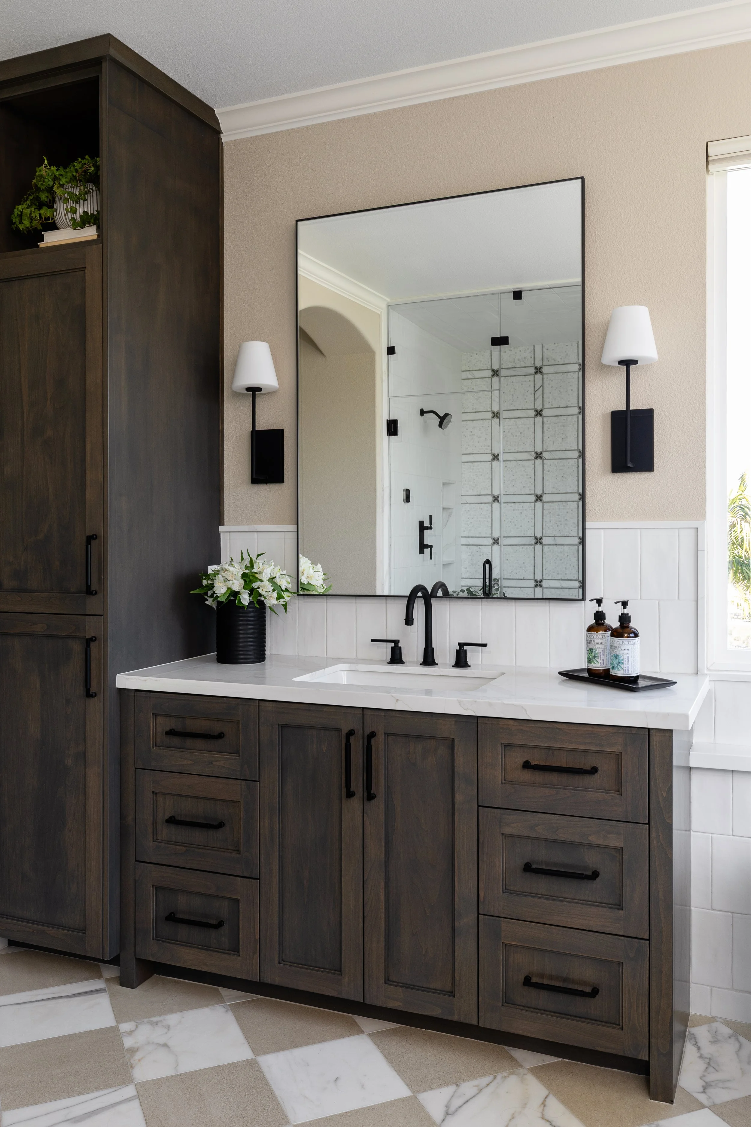 BATH1- Large Bathroom 6.jpg