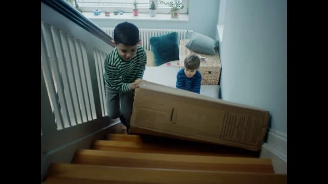    Directed by Sven &amp; Nadine Schrader Agency: DDB Berlin CD: Lutz Pluemecke Producer: Felix Blum  DOP: Sven Schrader 2nd DOP: Hee-Seong Han Set Design: Chris Krönke Stylist: Antje Gohlke Hair &amp; Make Up: C.I.S.E.L. Edit: Felix Drawe Grading: M