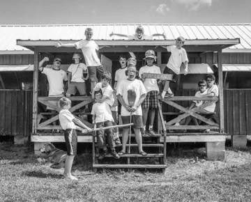 mcclean cabin picture.jpg