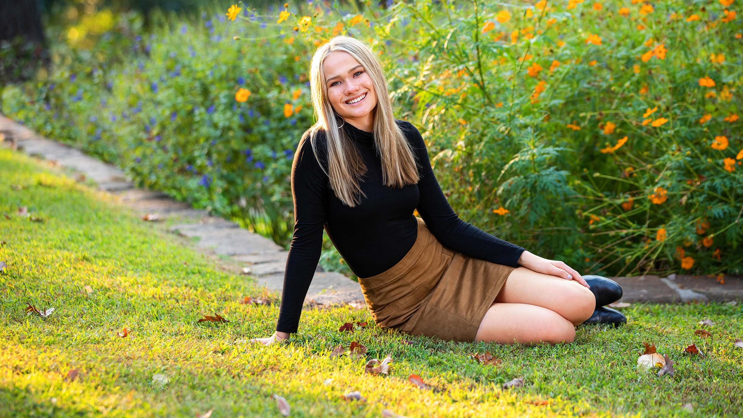 Tulsa-Senior-Portrait-Photographer_9914a-bannerRT-Chloe.jpg