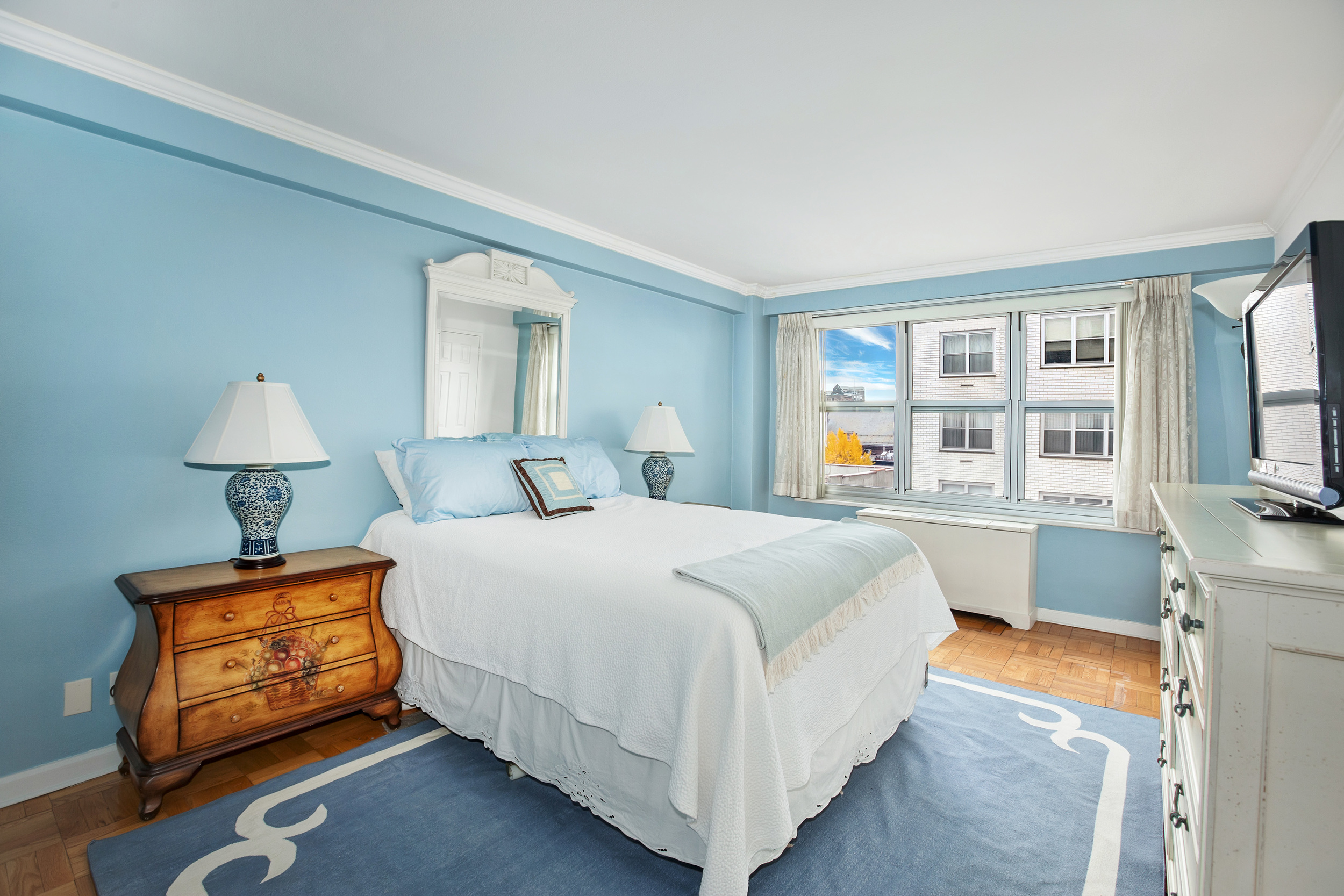 GRAMERCYPARKTOWER205ThirdAvenue9T-GramercyNewYork_Dylan_Hildreth-Hoffman_DouglasElliman_Photography_32094597_high_res.jpg