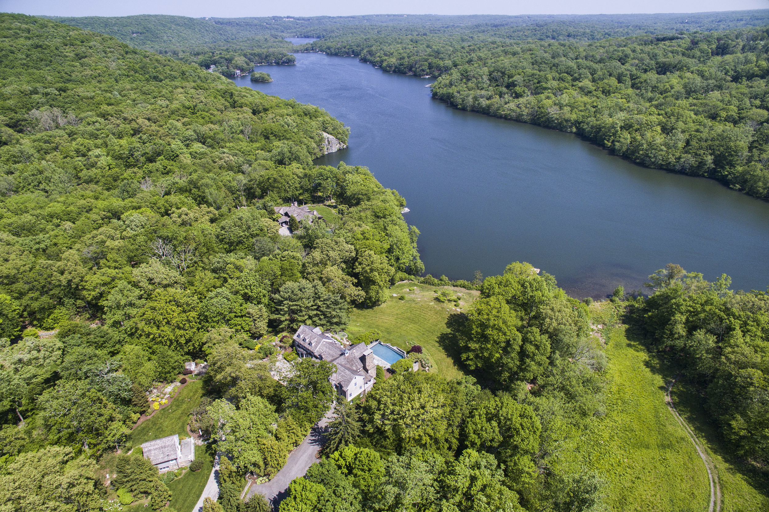 The property sits on over 10 acres.