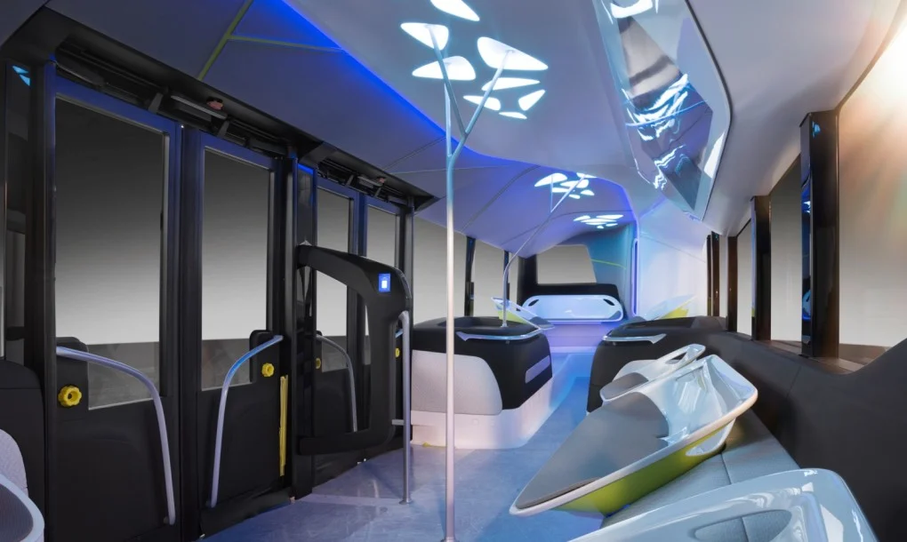 Mercedes-Benz-Future-Bus_Self-Driving-Bus-5.jpg