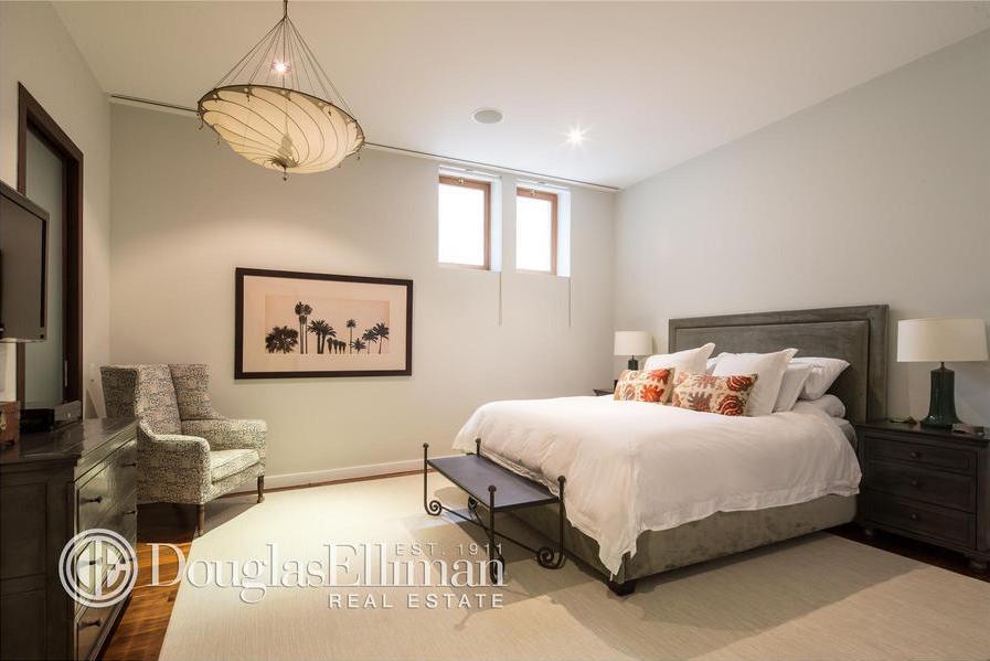 Bethenny_Bed-3f9ef1.jpg