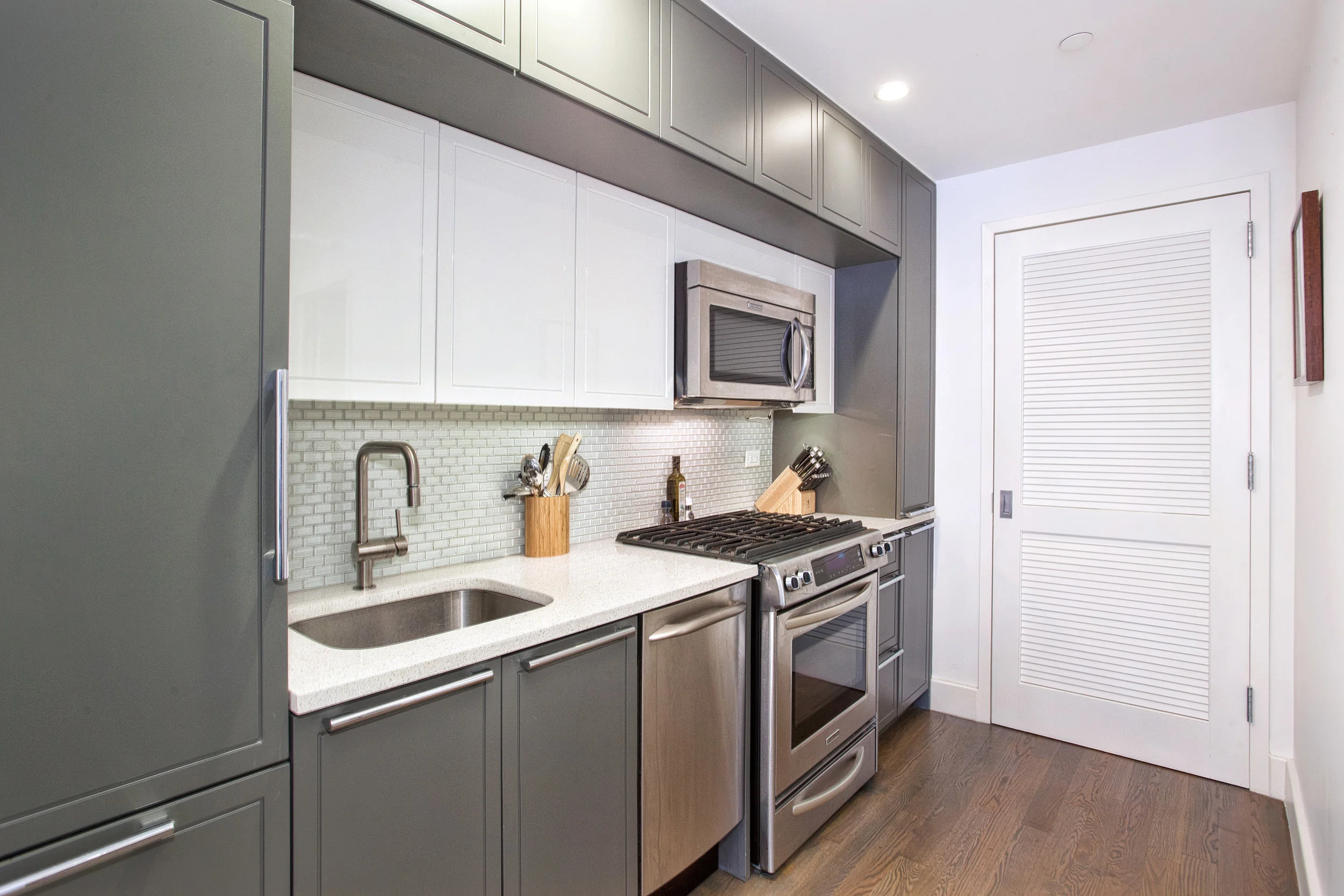 432w52ndst6f-kit.jpg
