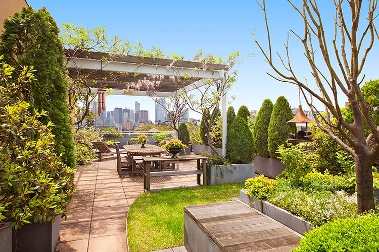 Five Largest Units On The Manhattan Market Right Now