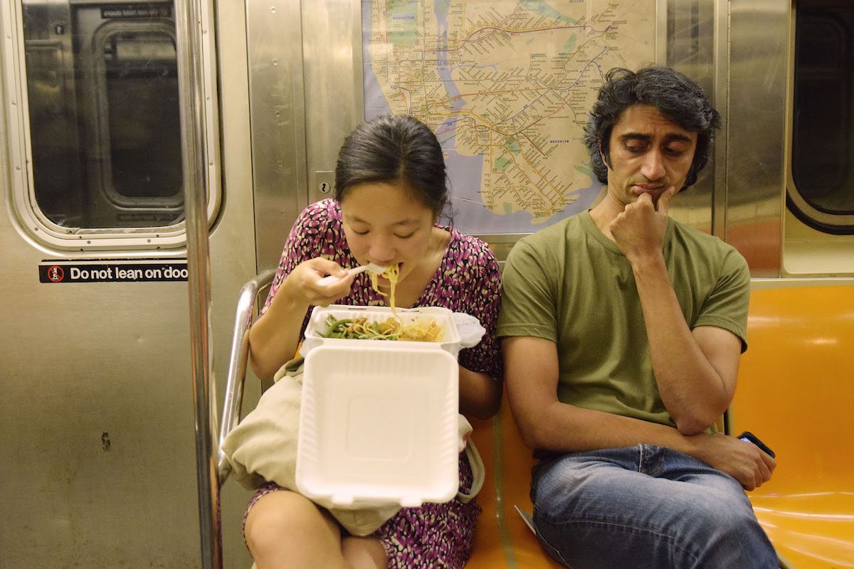 eating-on-nyc-subway.jpg