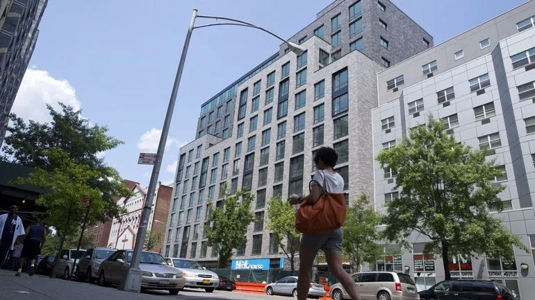 CRAIN'S: Manhattan landlords race to fill apartments in declining market