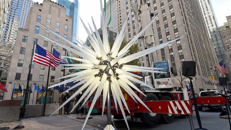 Daniel Libeskind’s 900-Pound Star For This Years Rockefeller Center Christmas Tree
