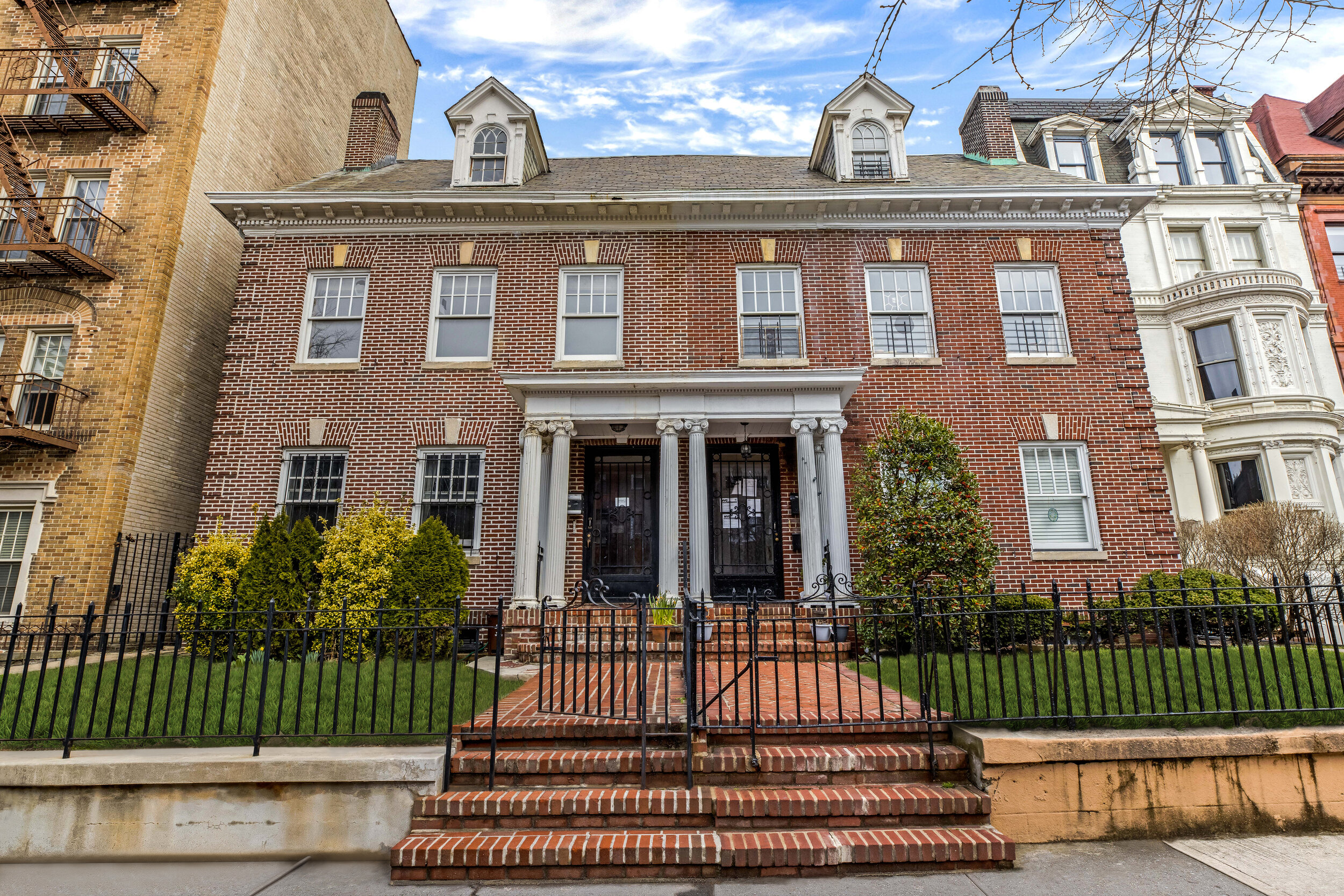 307 Clinton Avenue