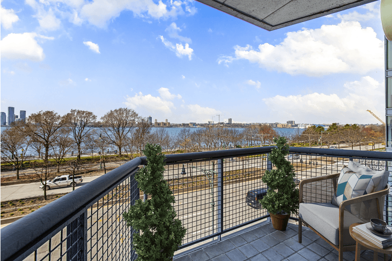 167 Perry Street, Unit 4S