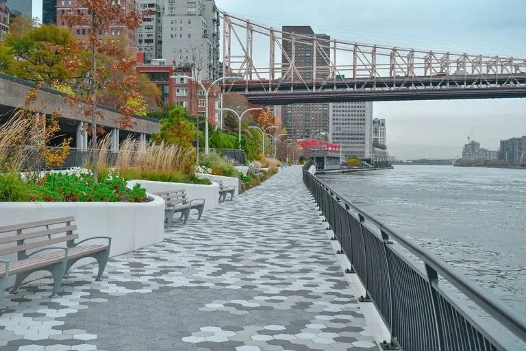East Midtown Greenway Opens, With Nearly 3 Acres of Public Space