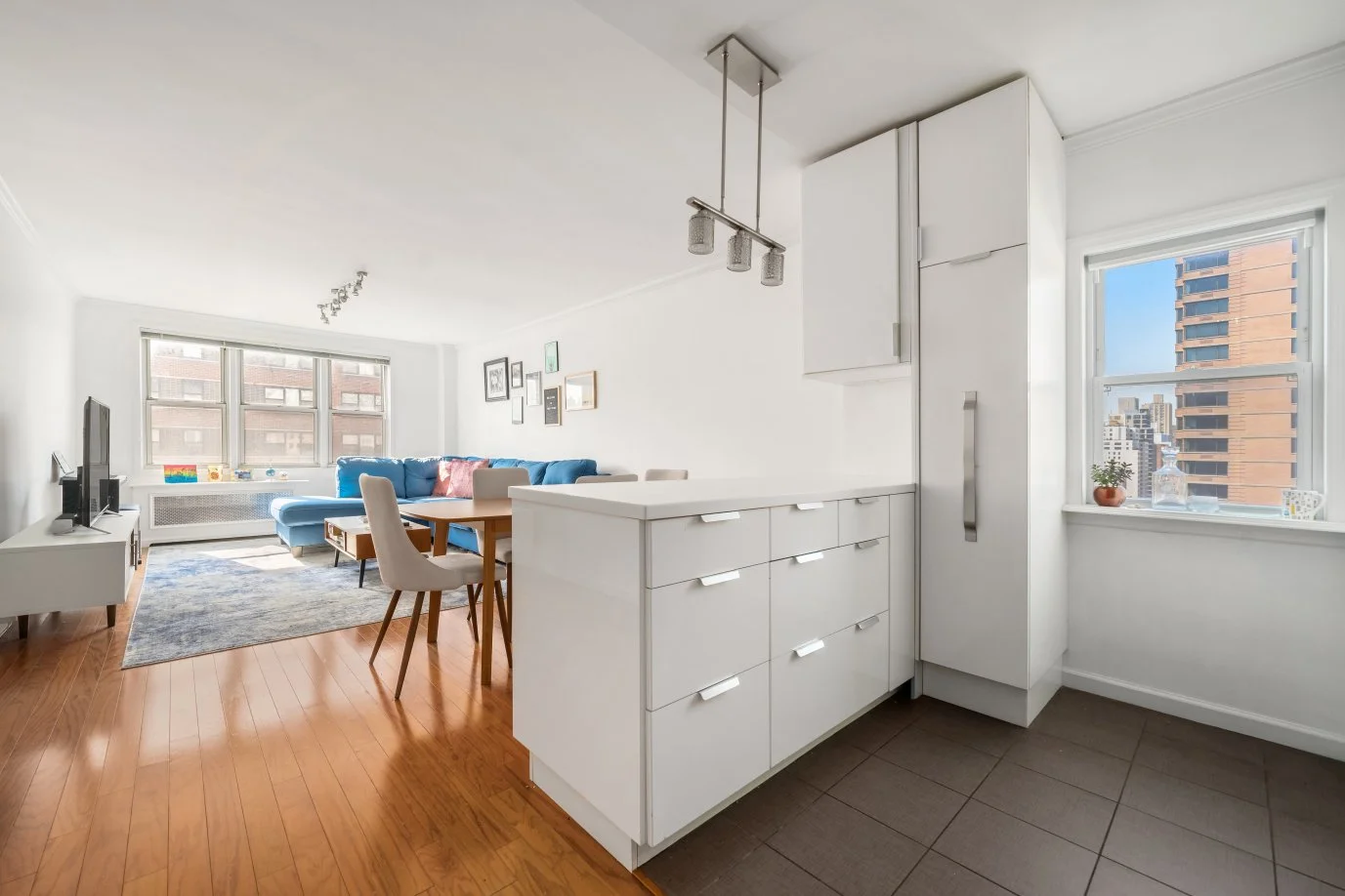 160 East 27th Street, Unit 11A
