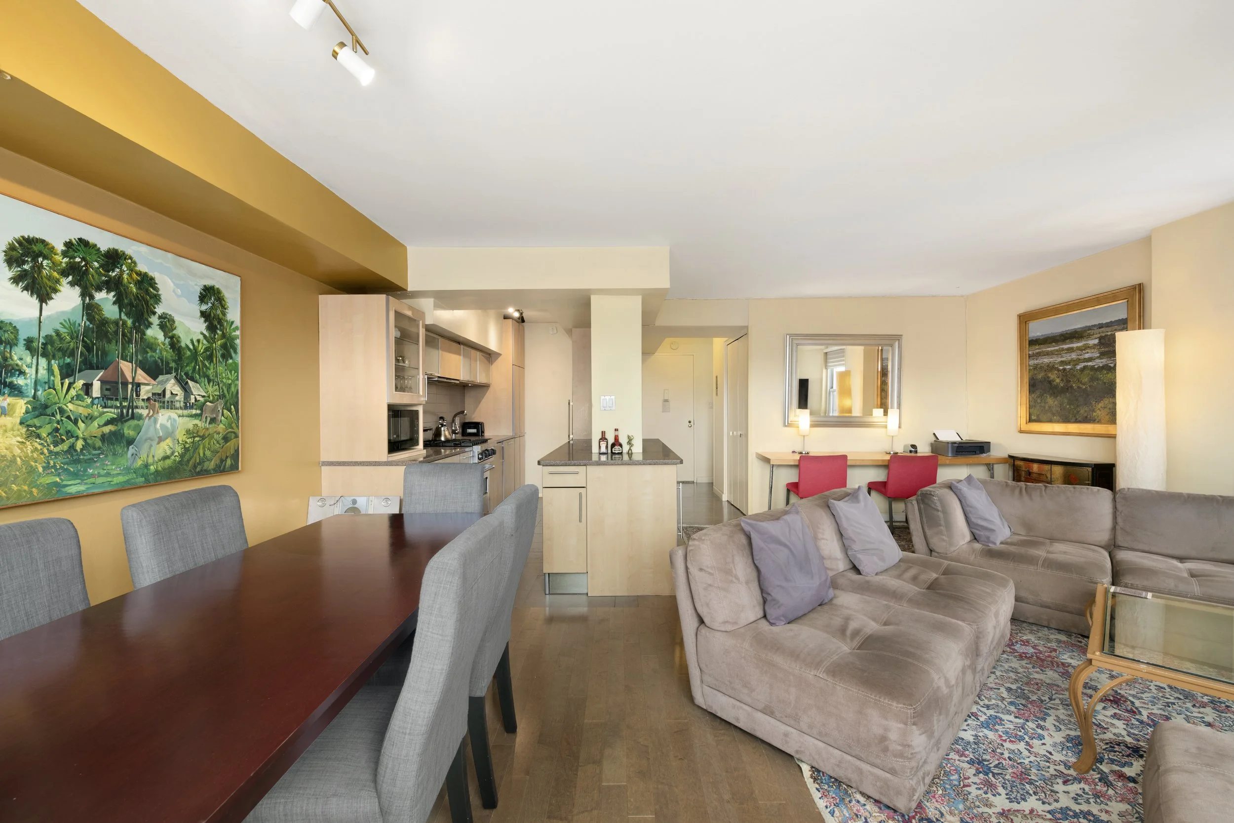 251 East 32_03.jpg