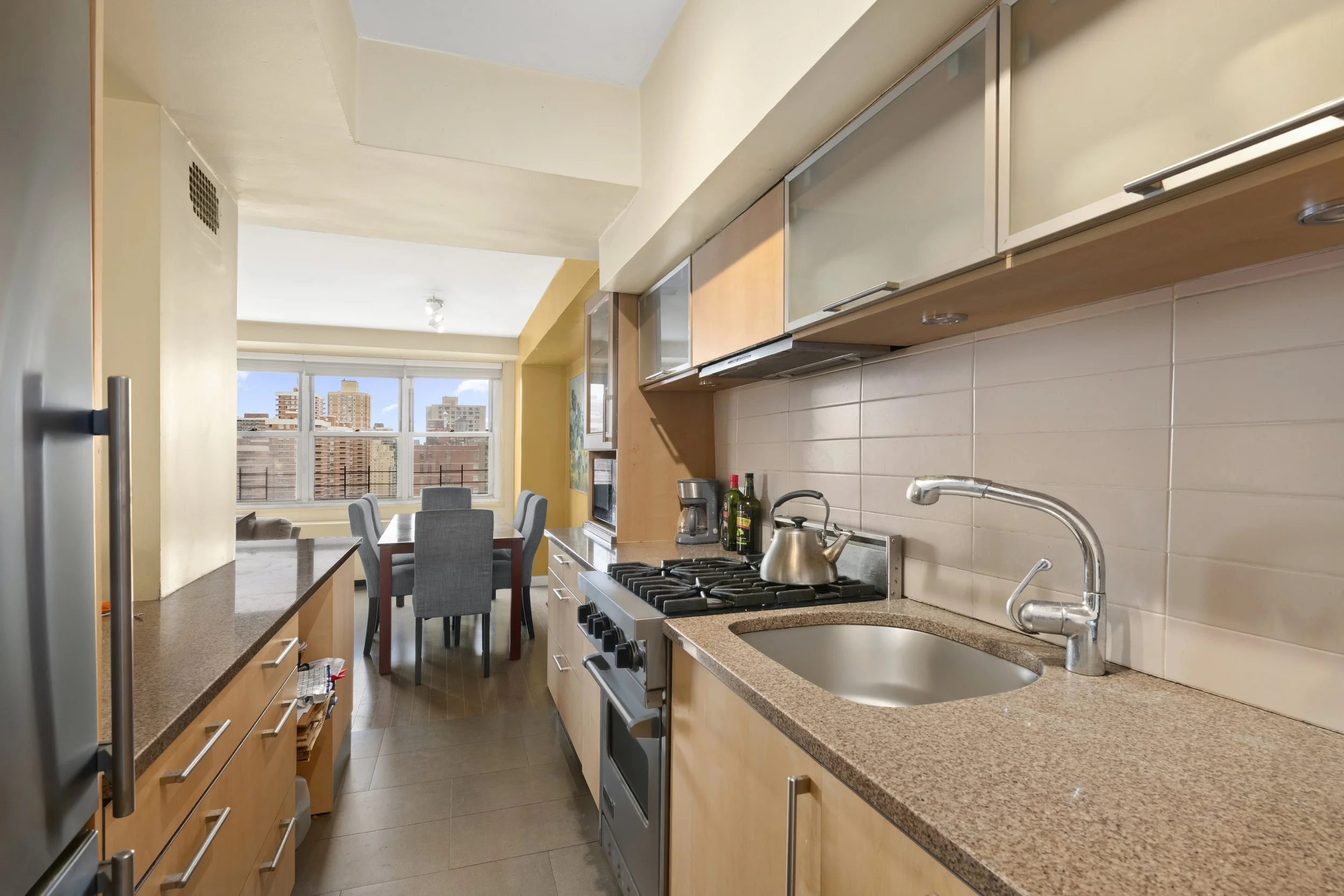 251 East 32_04.jpg