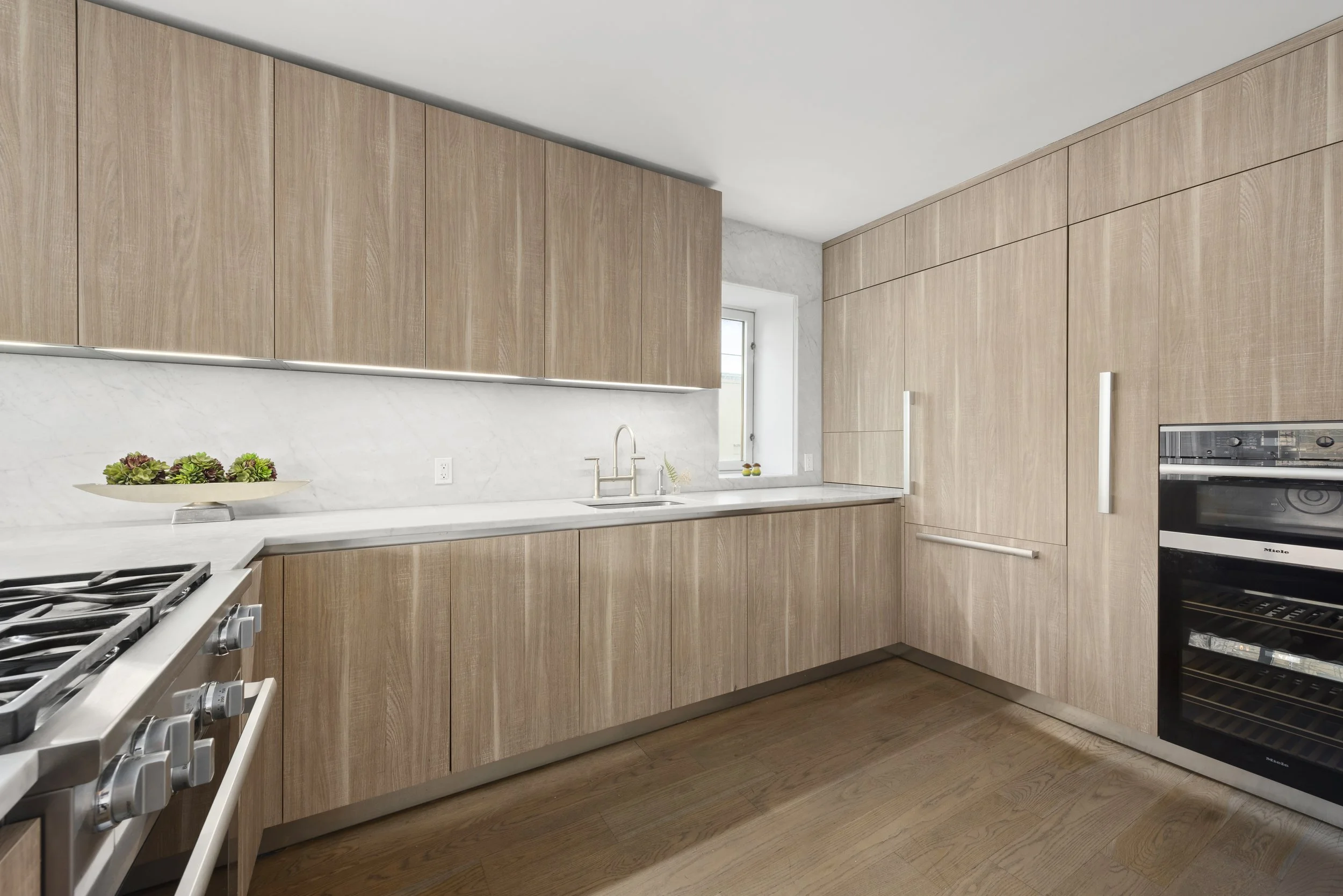 265 E Houston_07.jpg