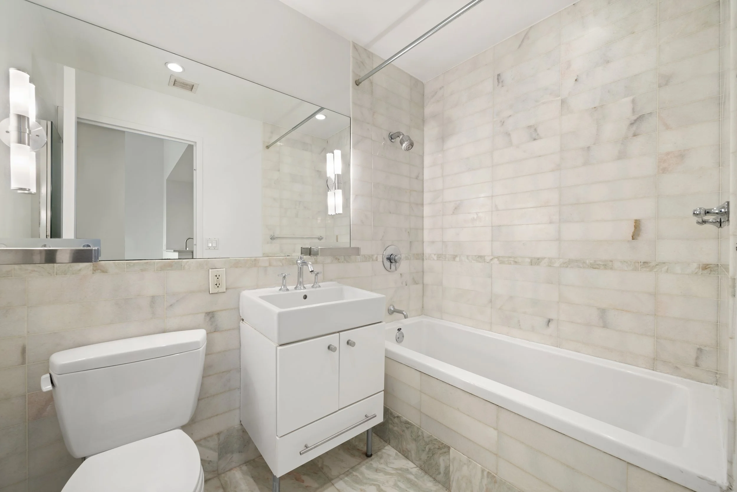 635 West 42nd_02.jpg