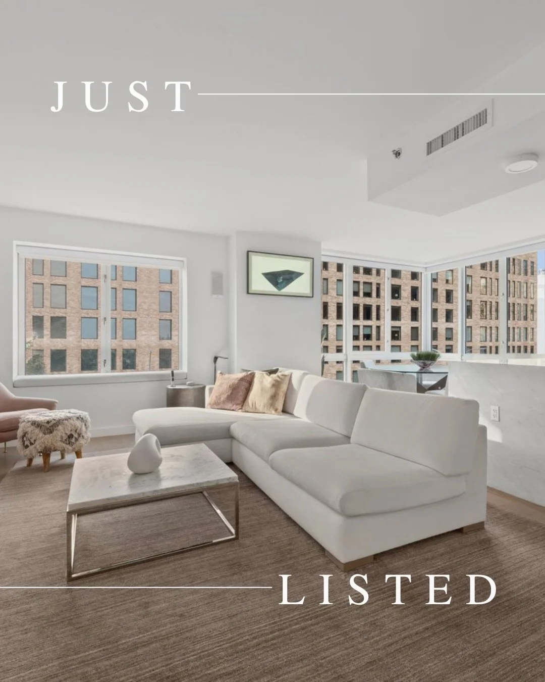 Imagine waking up to this view&hellip; in the heart of downtown NYC😍

📍265 E Houston St, Unit 4, Lower East Side
💵 $1,875,000
2 Beds| 2 Baths

Floor-to-ceiling windows flood the space with natural light, highlighting the 1,400 SF loft-like layout 