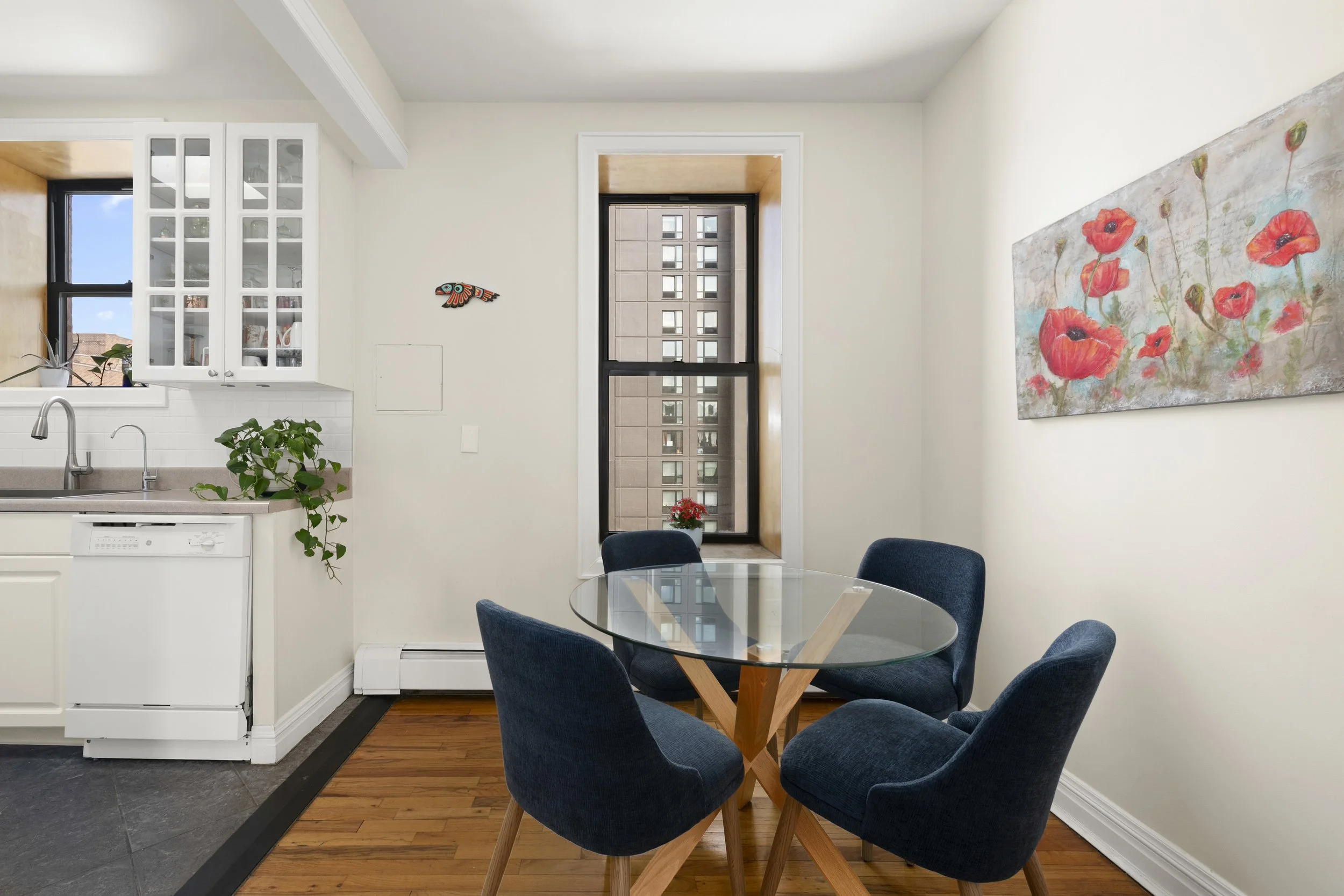 370 St Nicholas_07.jpg