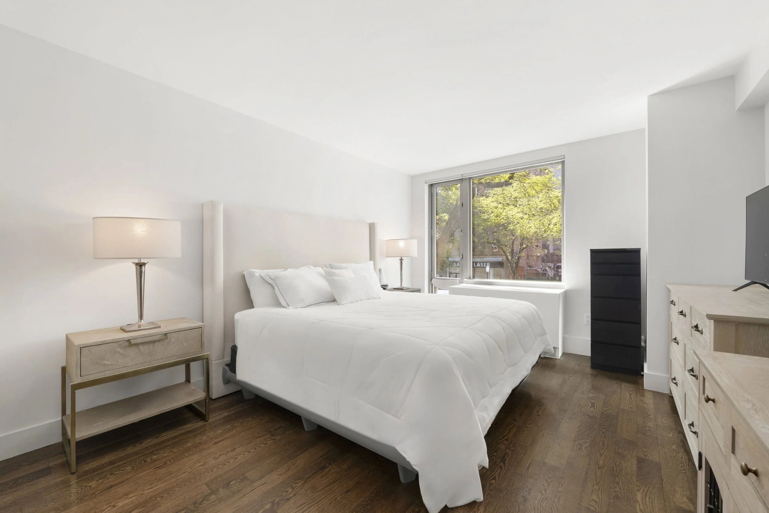 464 West 44th_03.jpg