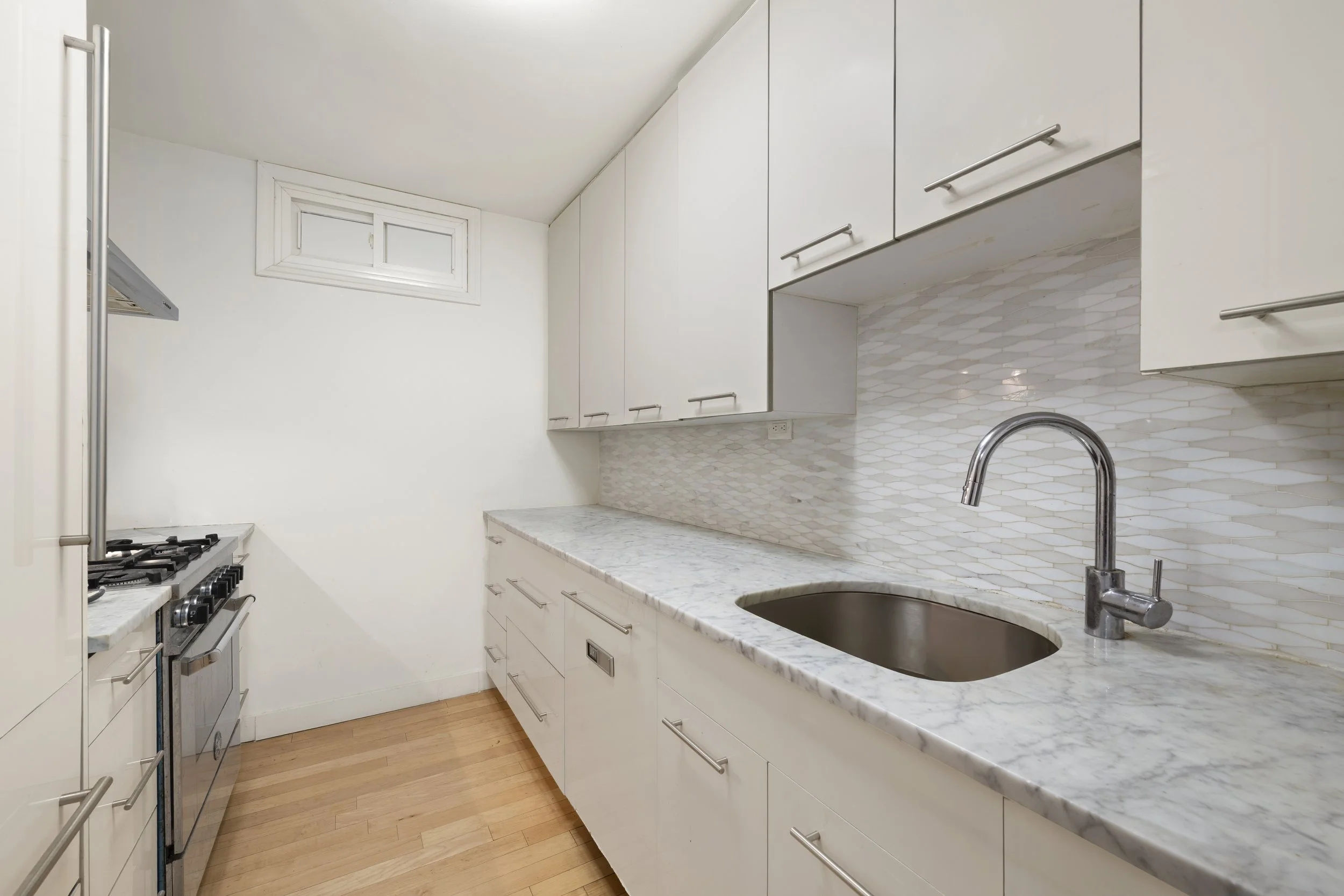 235 East 87_06.jpg