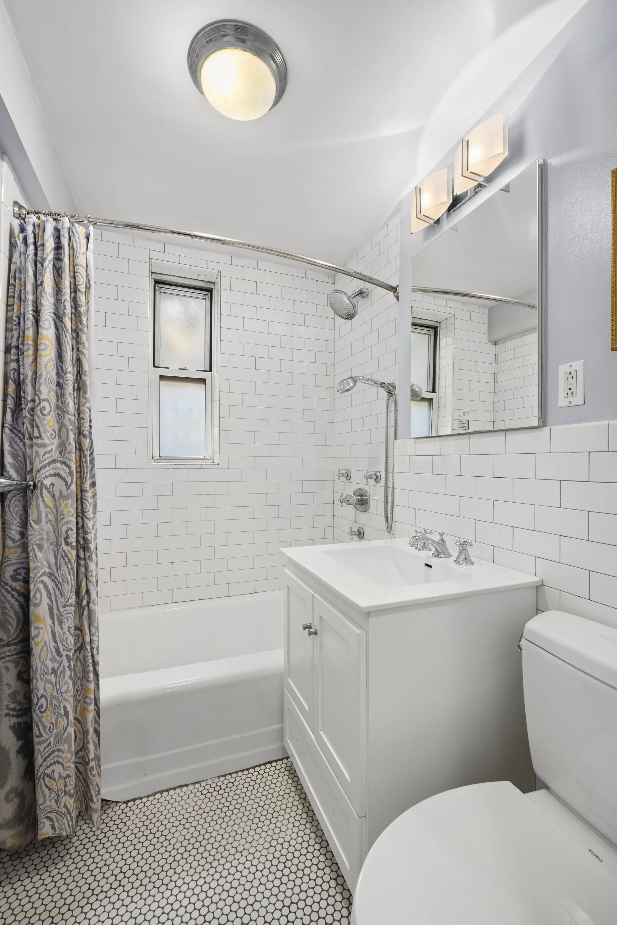 302 East 88_02.jpg