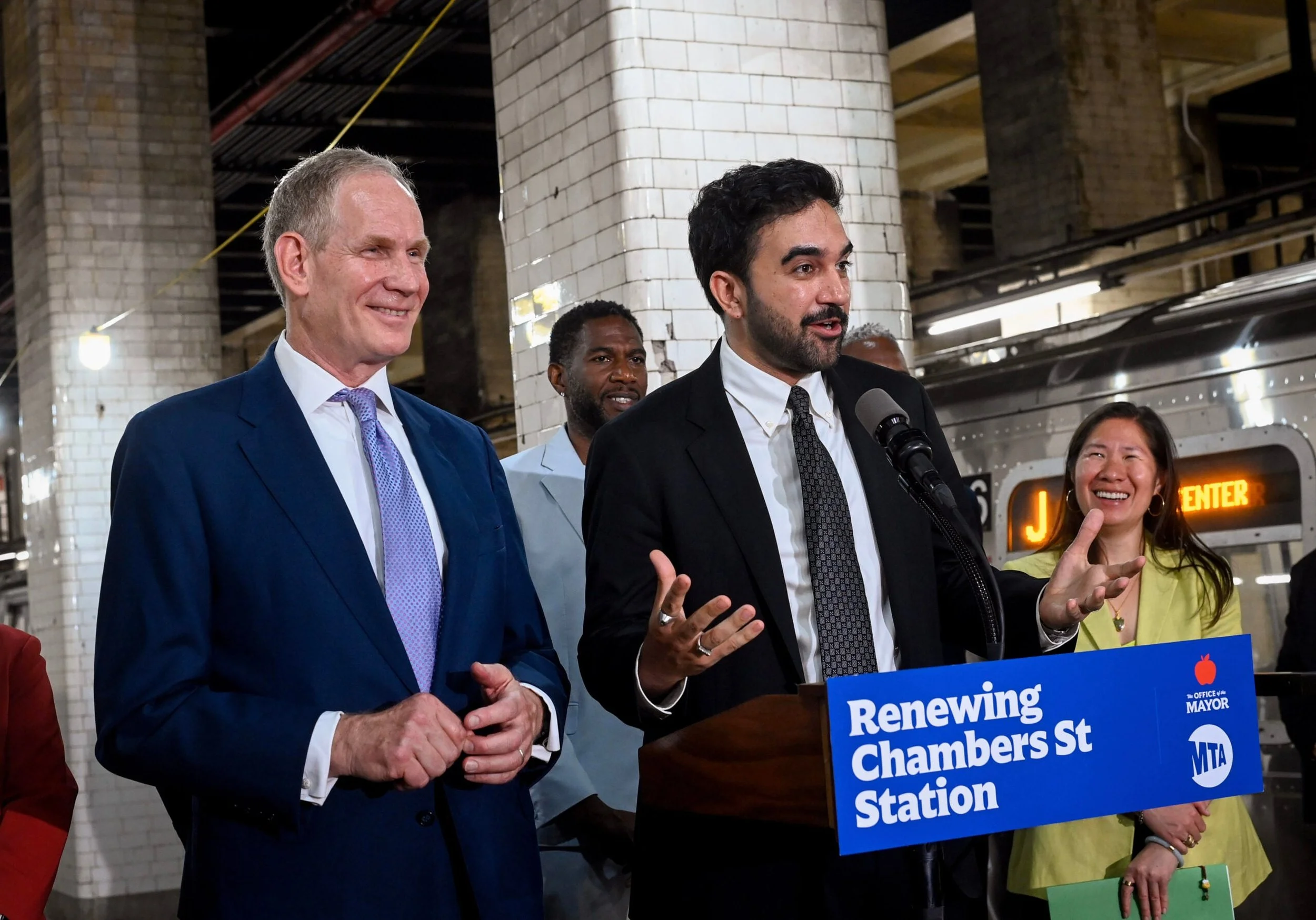 NYC Will Test New Thermal Tech That Cools Down Subway Platforms