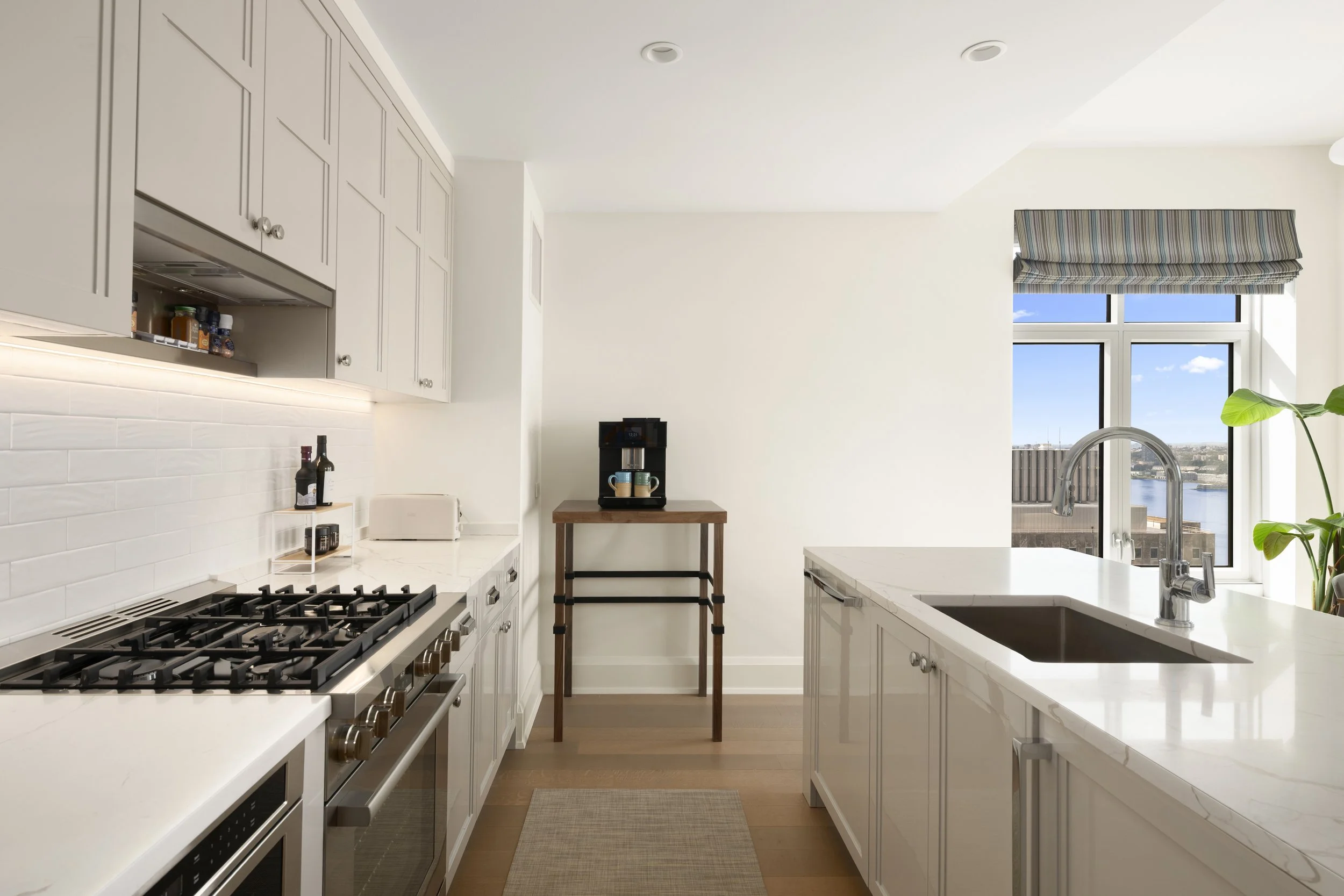 100 Claremont_06.jpg