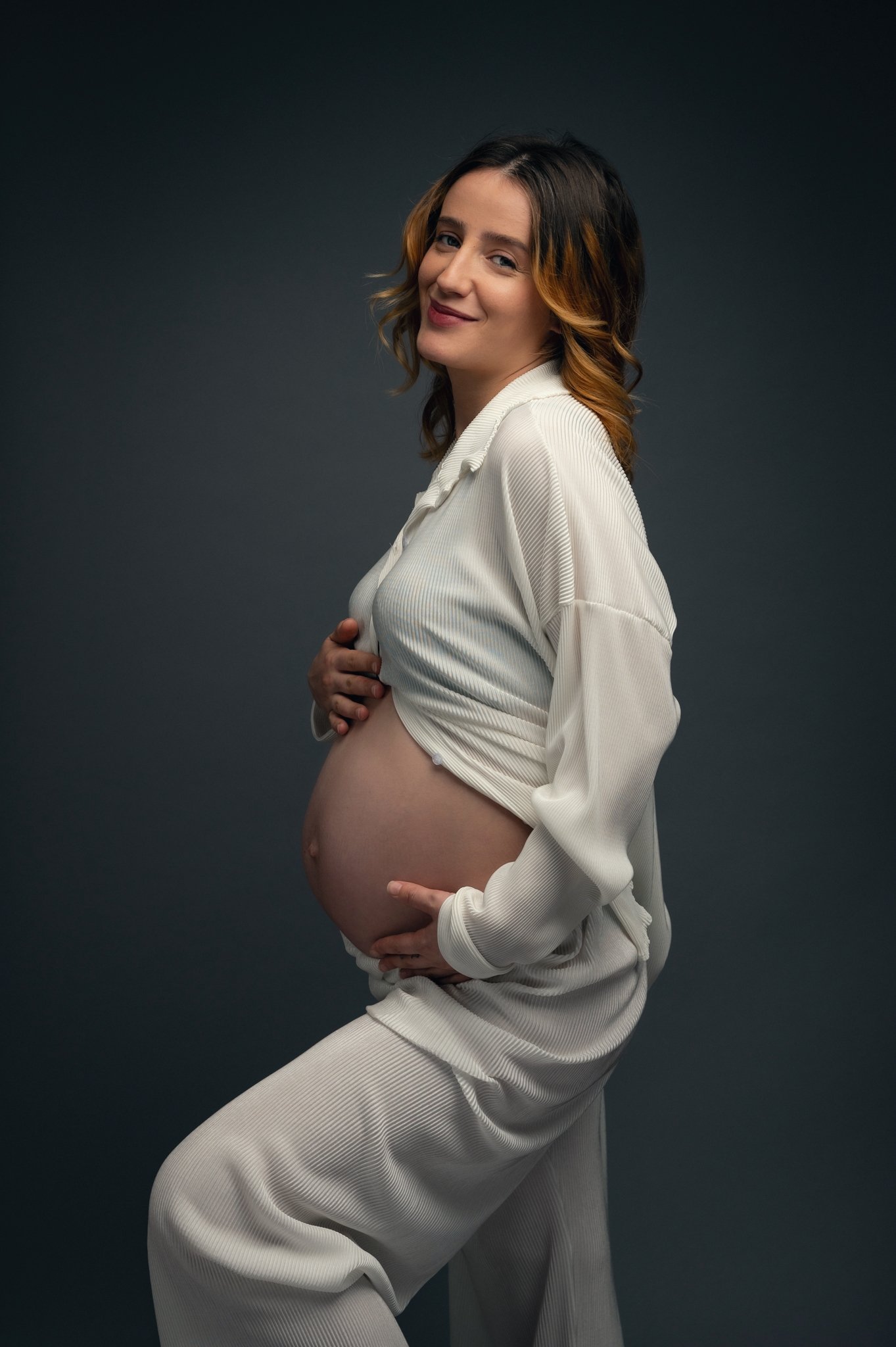 Pregnand shoot-238-Edit-Exposure.jpg