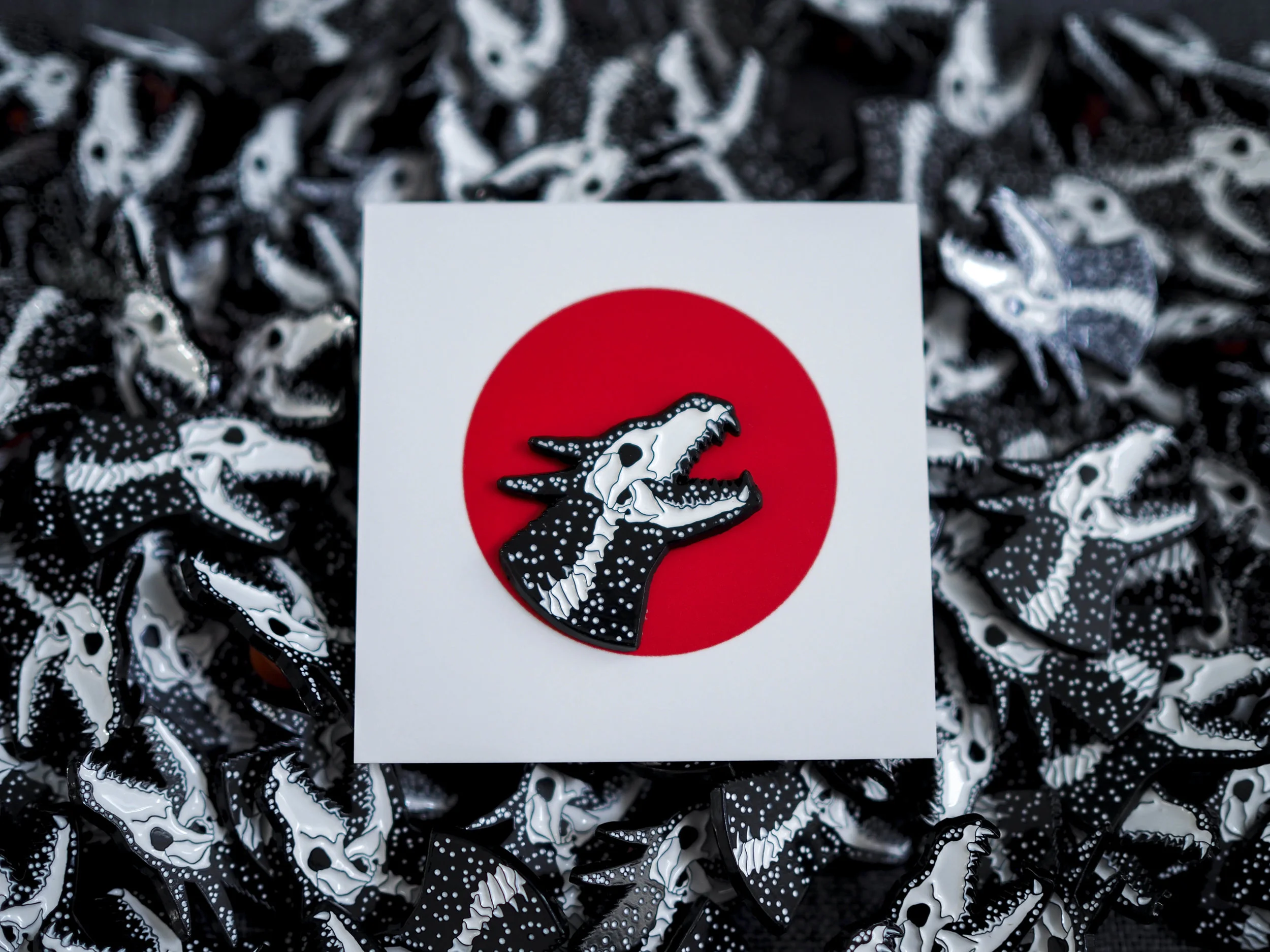 Wolf Pin