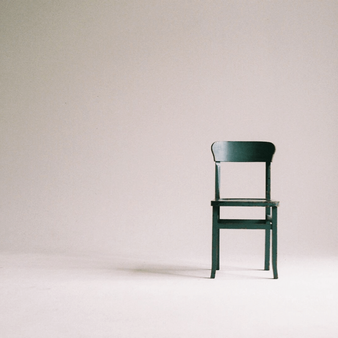 michael-helwig-interiors-11-fool-proof-ways-to-make-your-space-feel-larger-than-it-is-know-your-actual-room-dimensions-tiny-furniture-no-bueno.png