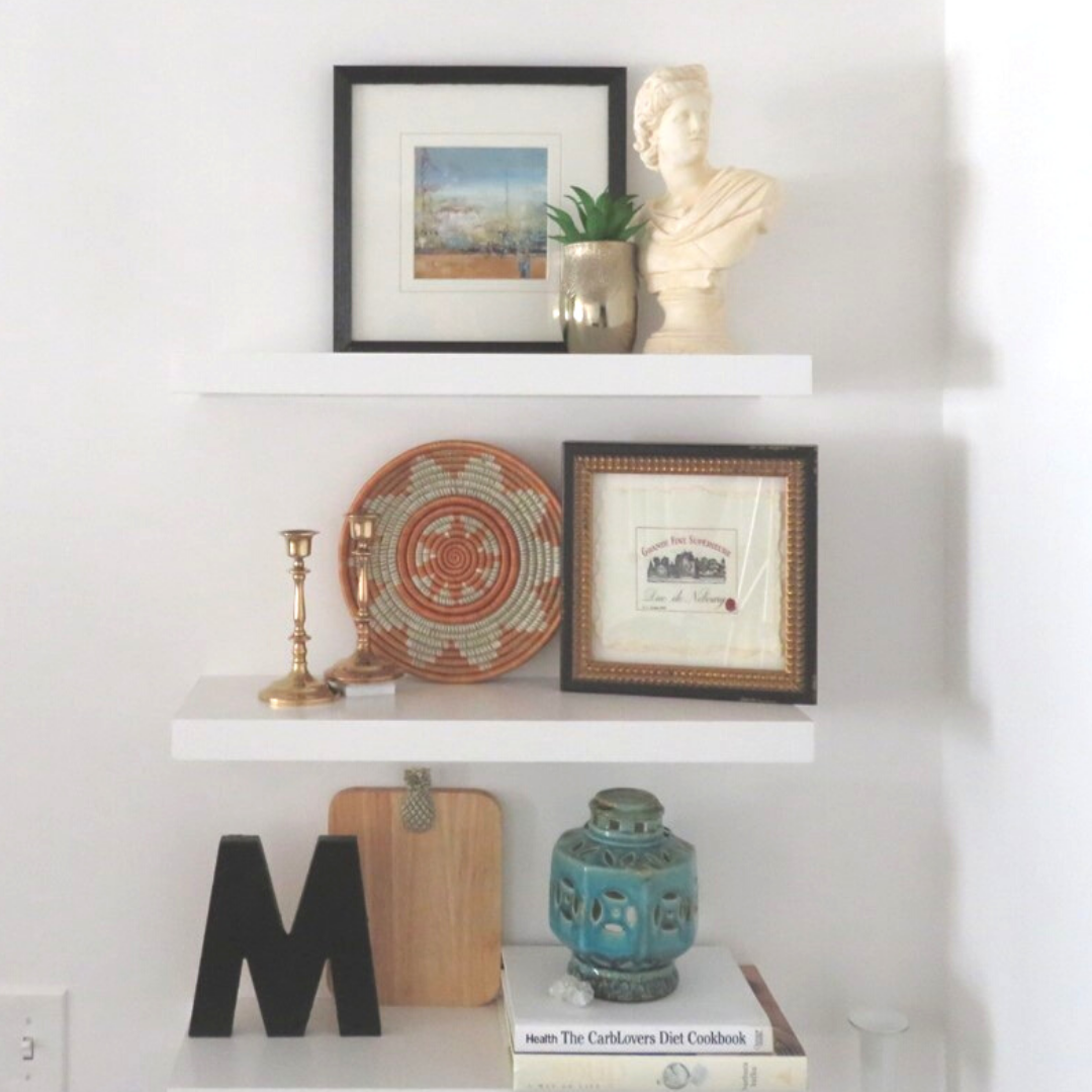 Styling Small Floating Shelves, How To Style Floating Shelves In Living Room