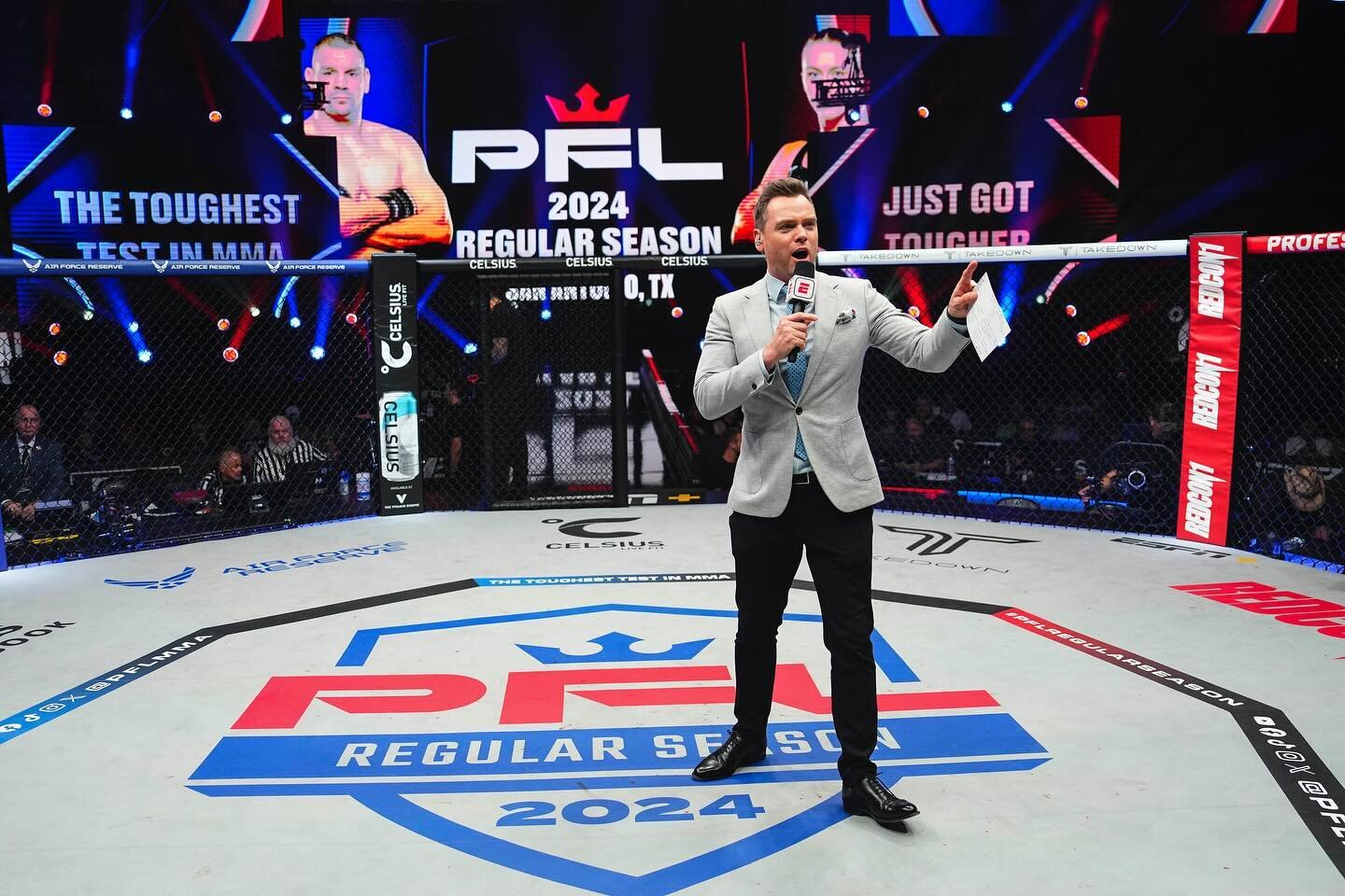 What a night! 

The @pflmma Season is well and truly underway! 

📸 @cooperneill 

#pfl #pfl2024 #mma #ukmma #presenter #sportspresenter