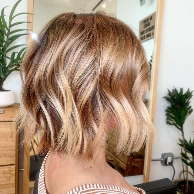 When you get to do your sisters hair ✨ hair by @sabelbrooke 
Haven Blue Salon
|805|460-9557|
6025 Palma Ave 
Atascadero CA 93422

#havenbluesalon #atascaderosalon #805 #805hairstylist #slolife #slocountyhair #dowtownatascaderosalon #centralcoasthair 