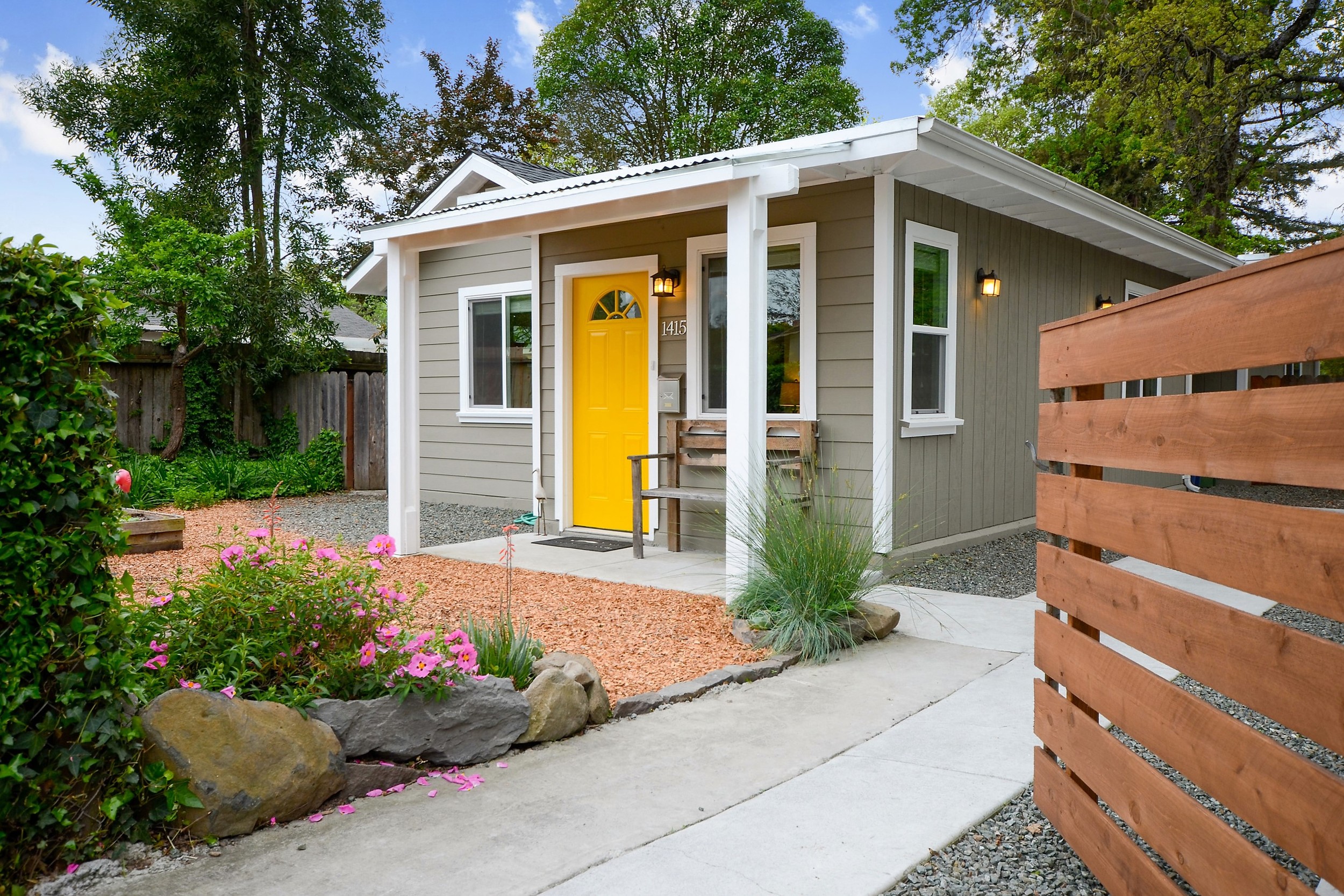 004_Front of Home King.jpg