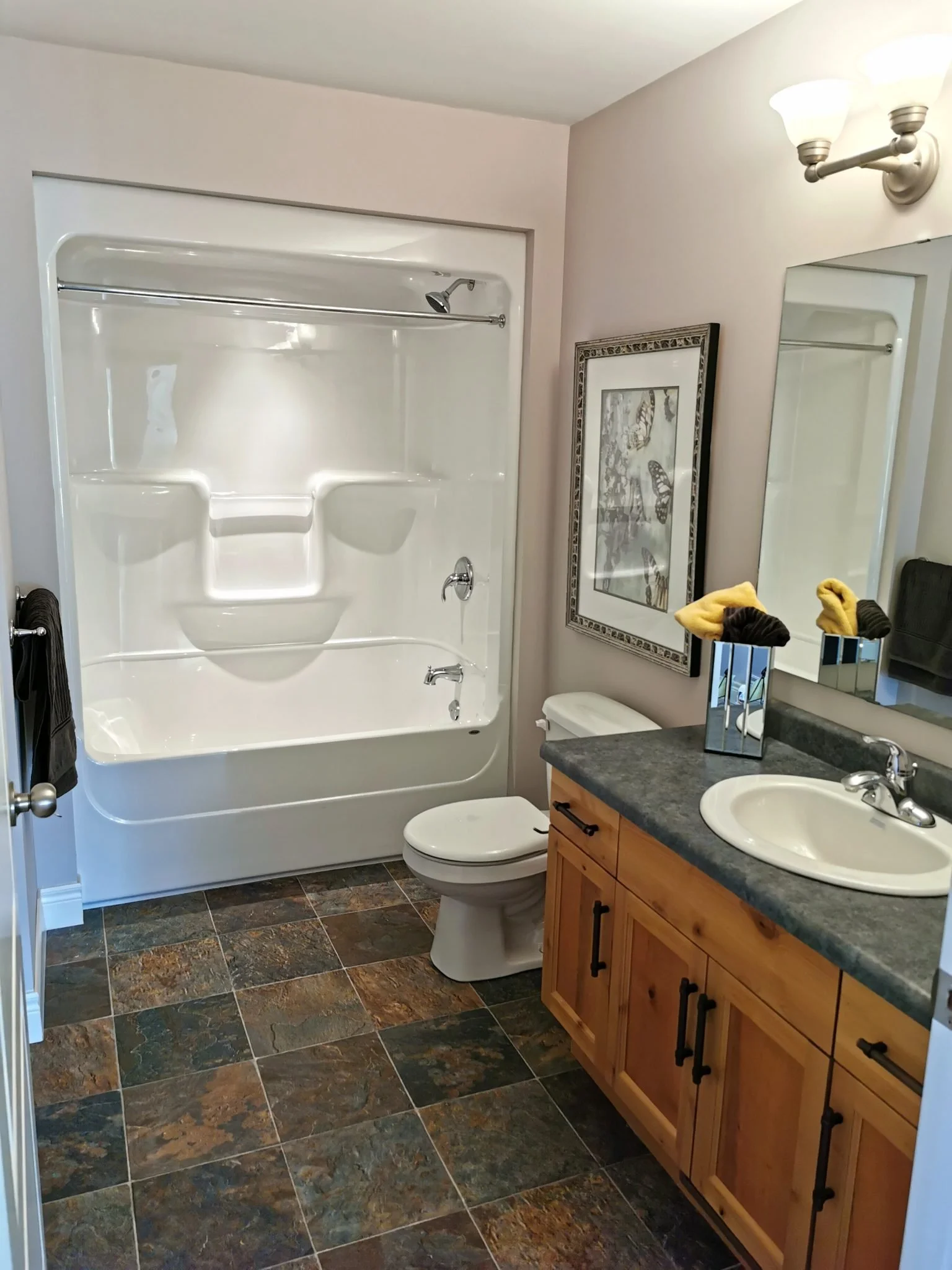 Lynden-Bathroom.jpg