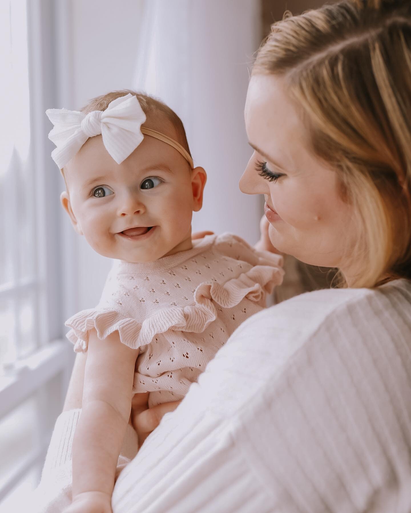 Just a quick break from my doodles to share these beautiful photos @thecontentagencyinc took of my family. Can&rsquo;t believe my baby girl is already 6 months old!