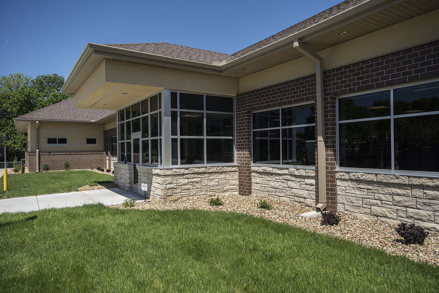 SVHC North Clinic Exterior Front.jpg