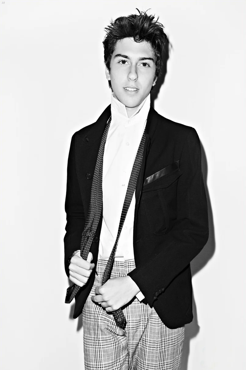 nat-wolff-flaunt-magazine-feature-04_new.jpg