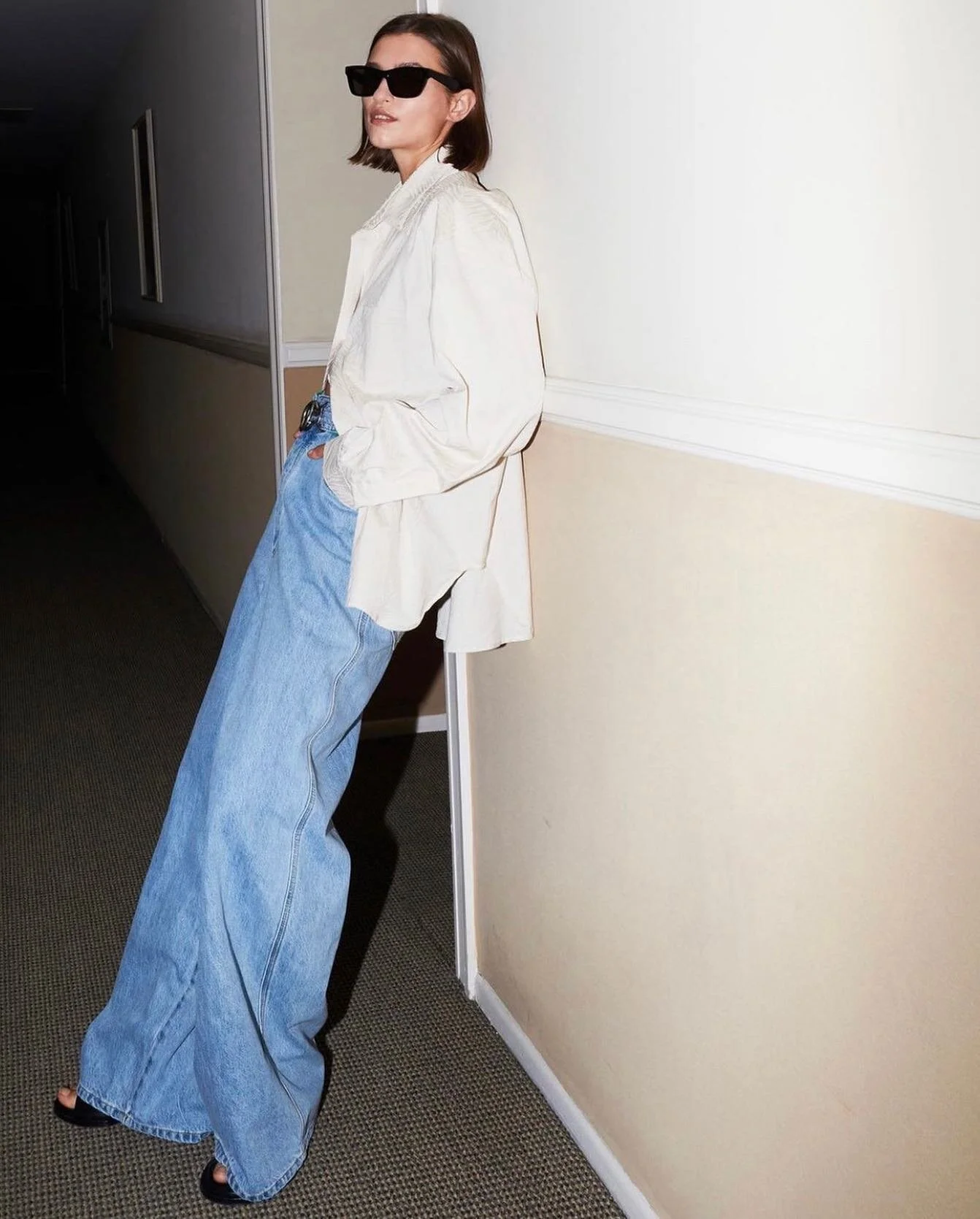 Wardrobe staple 👉🏼 Oversized button up in white tiger.