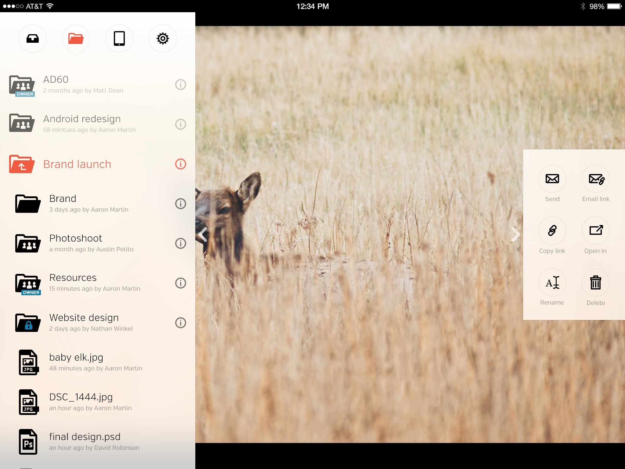 ipad_0004_folders-(outside-selection).png