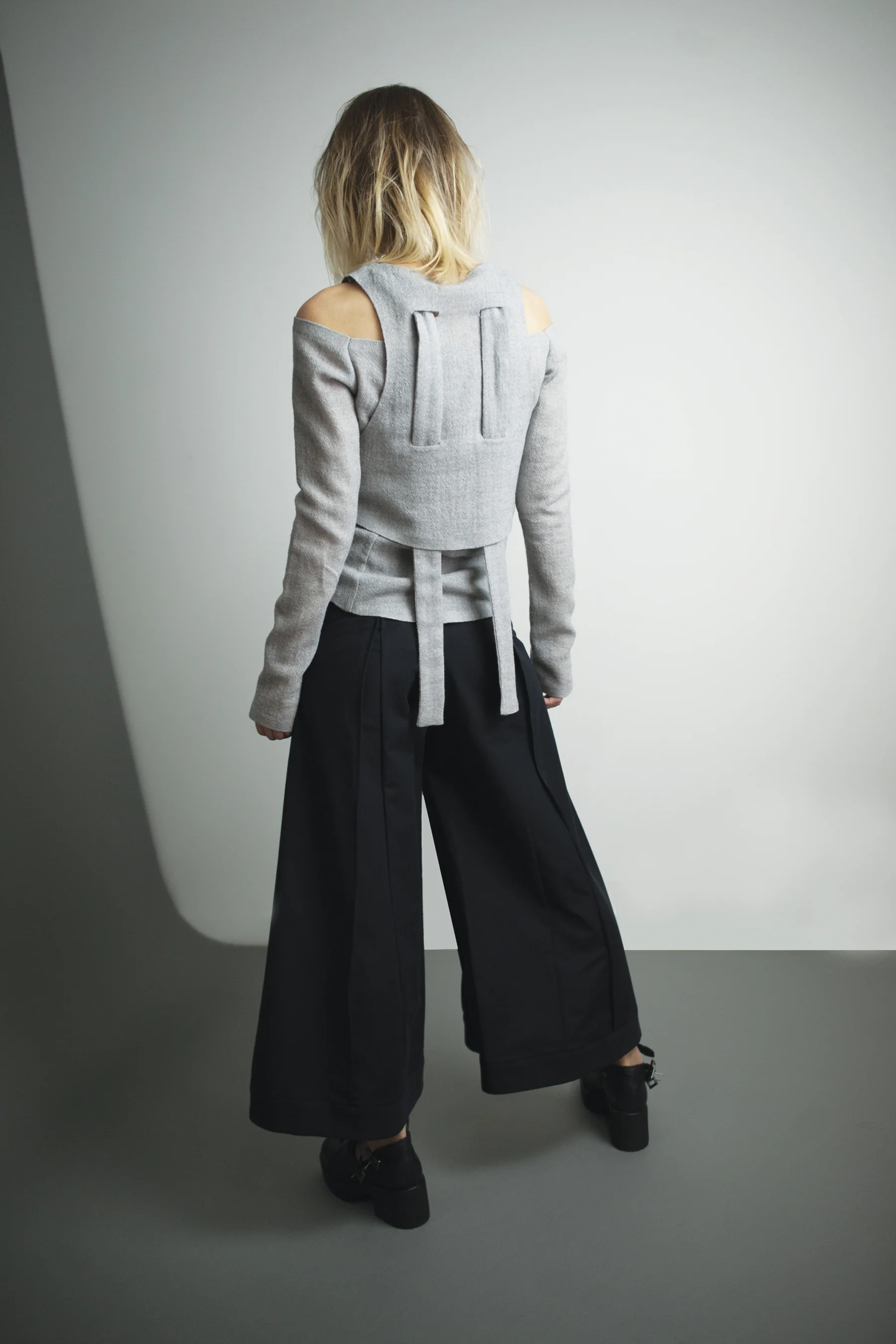 Look13-Back.jpg
