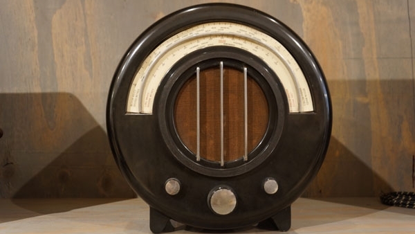Coates designed Ecko Radio