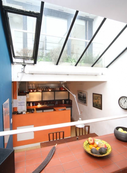 Mansfield Road, skylight